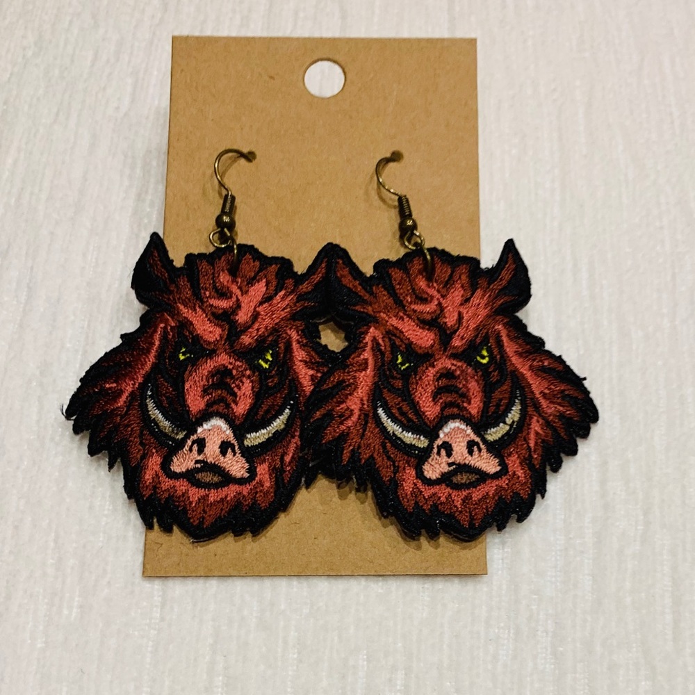 Razorback drop earrings